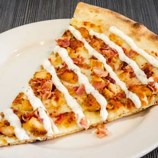 Chicken, Bacon & Ranch Pizza